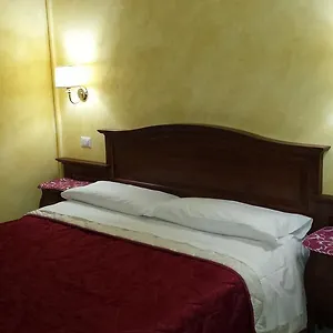 3 Lati Di Pitagora Róma